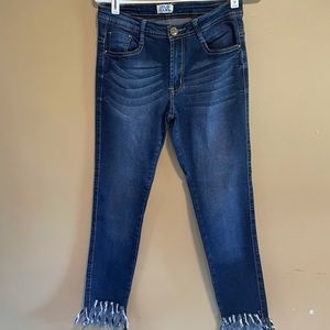 Women’s Lolo jeans Junior Size 7 Decorative Ends